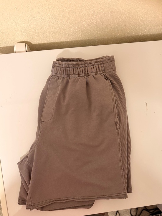 aerie Pants - Women’s Aerie shorts. Size medium.